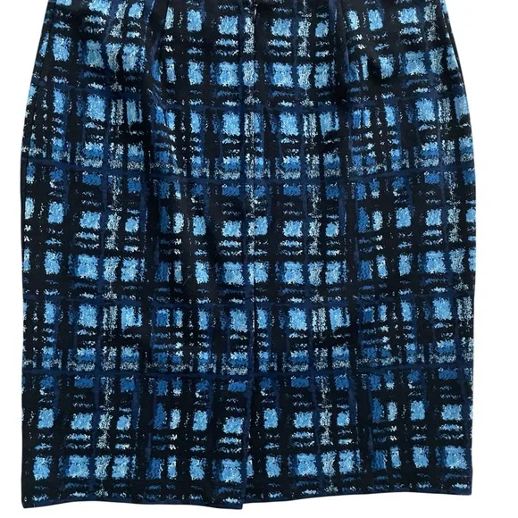 J. McLaughlin Stretch Pencil Skirt - Picture 3 of 7